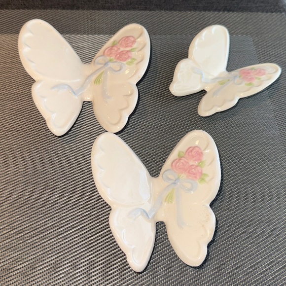Vintage Homco Porcelain Butterfly Wall Decorations. Set of 3 - Picture 5 of 5